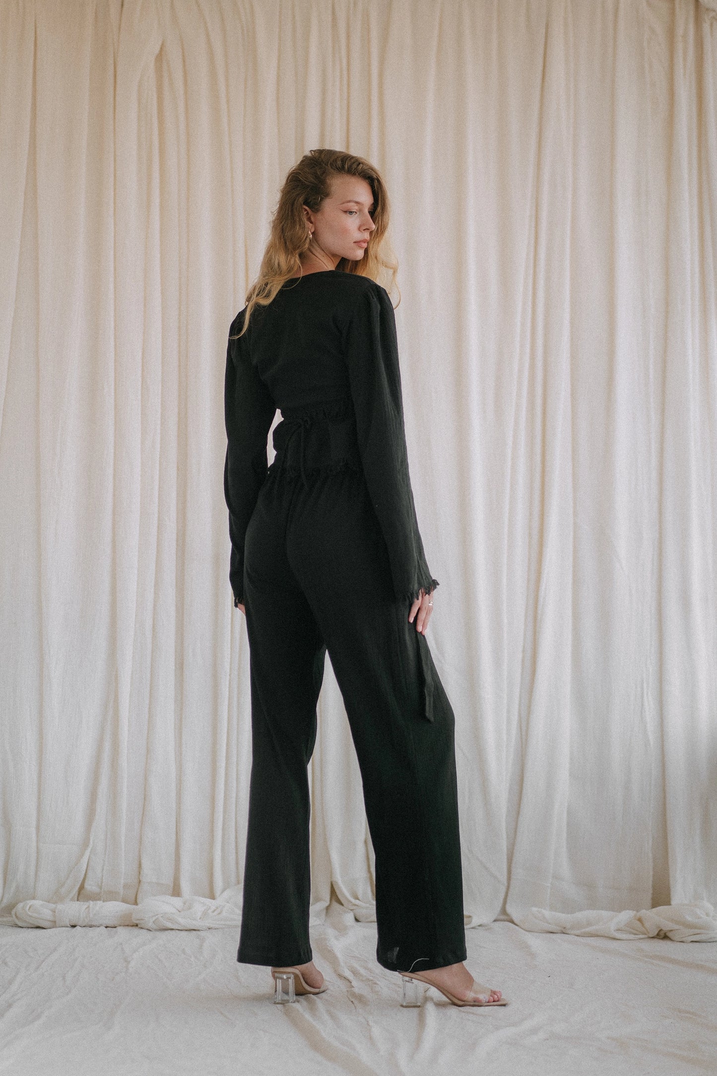 JASMINE top & BLOOMING palazzo pants in black