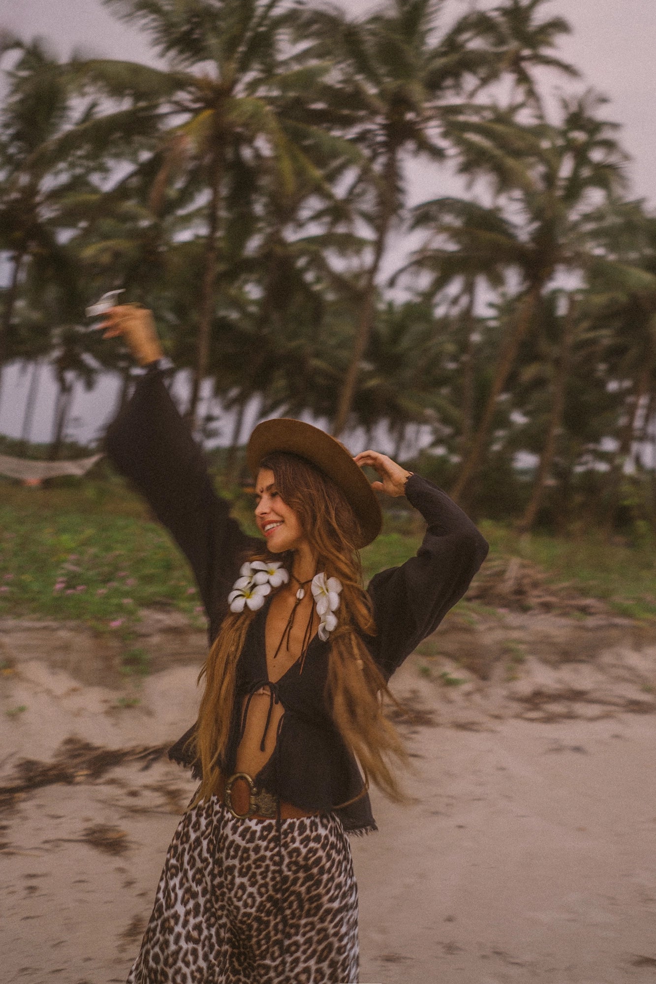 JASMINE fringed top in black