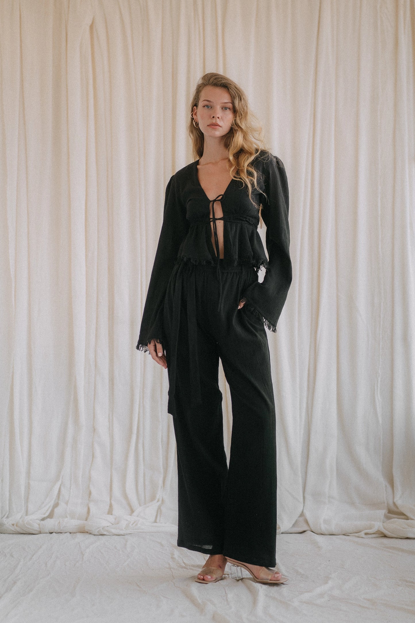 JASMINE top & BLOOMING palazzo pants in black