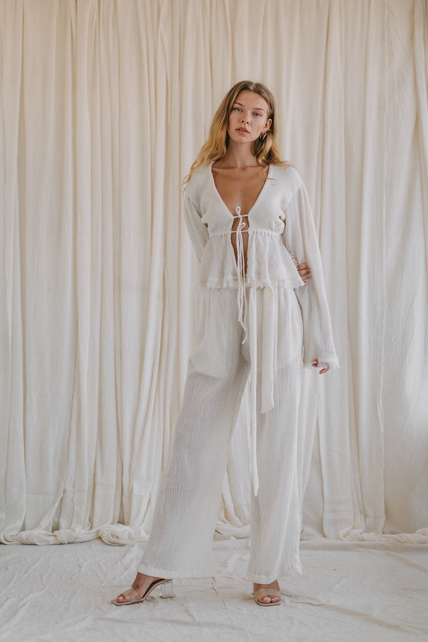 JASMINE top & BLOOMING palazzo pants in off-white