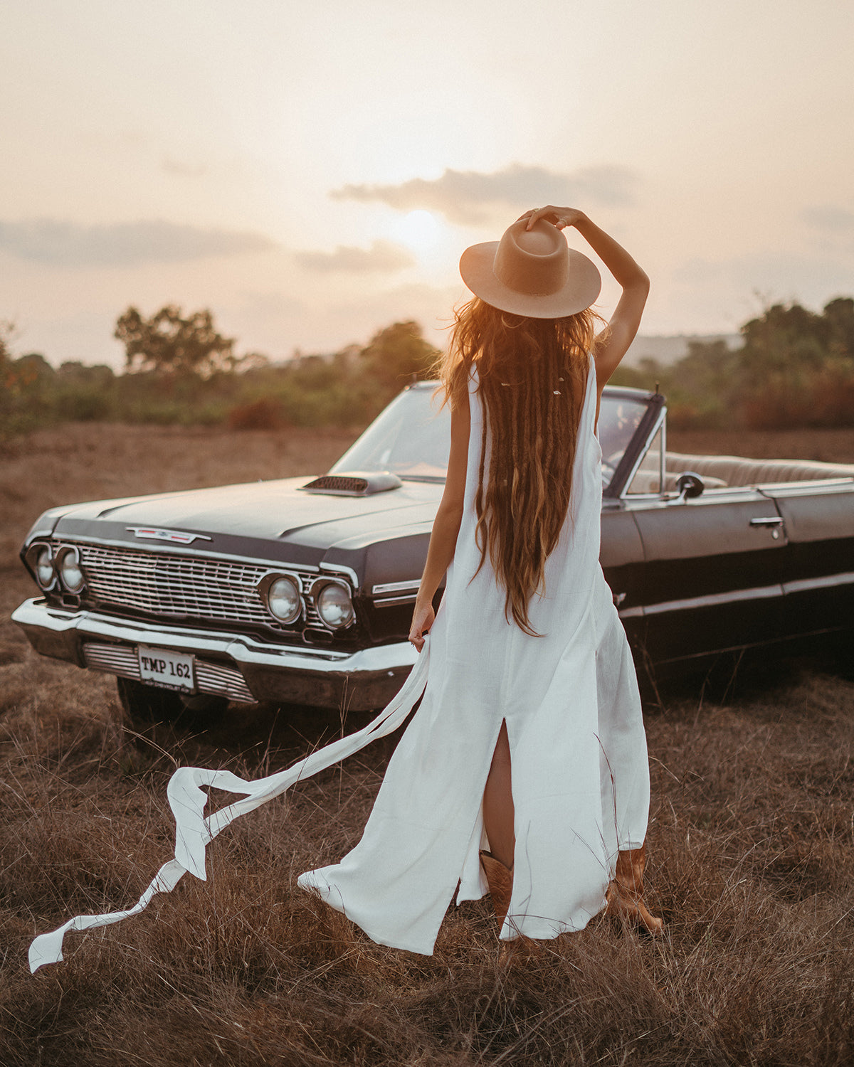 APHRODITE White cotton dress with double wrap belt