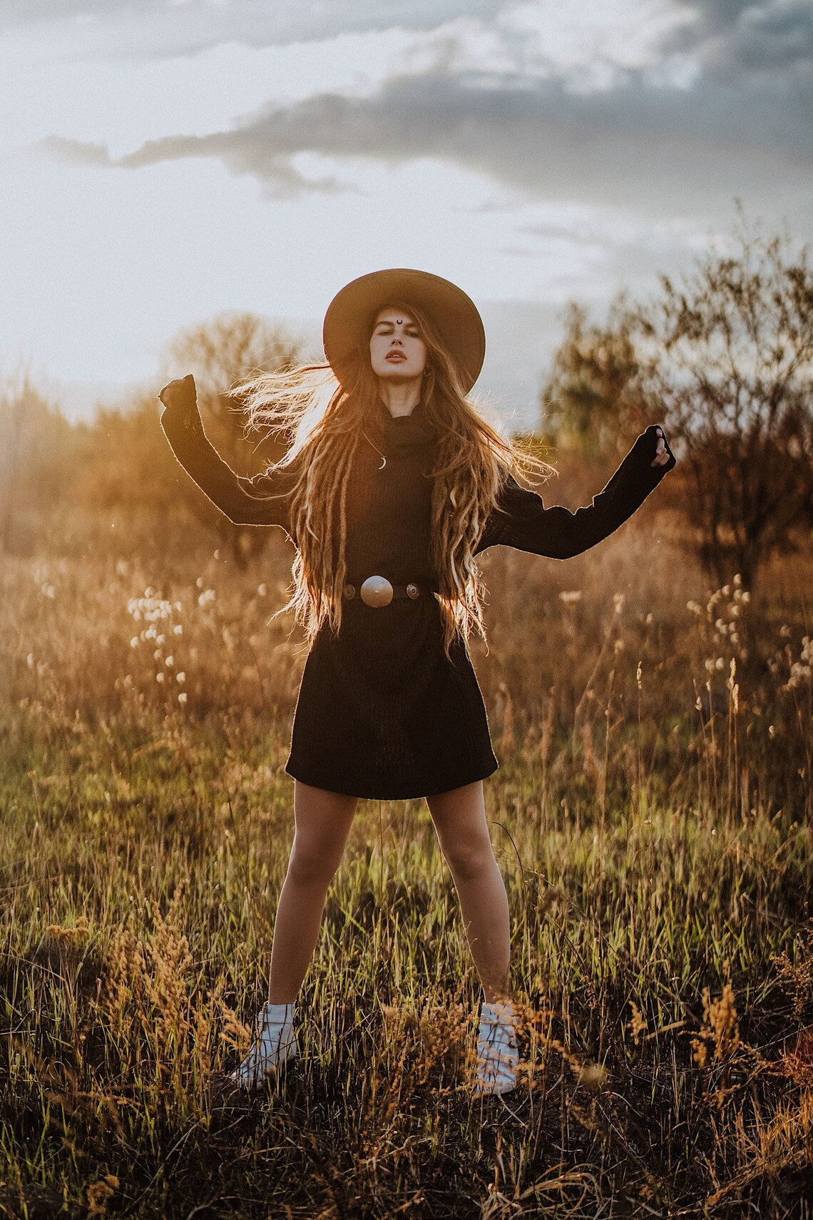 Sweaterdress. Long sweater, knit black dress